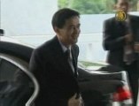 Thai PM Survives No-Confidence Vote