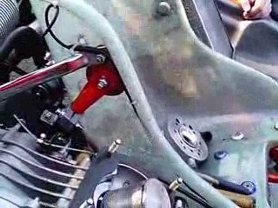 Karting Petit cours de préparation moteur après une casse