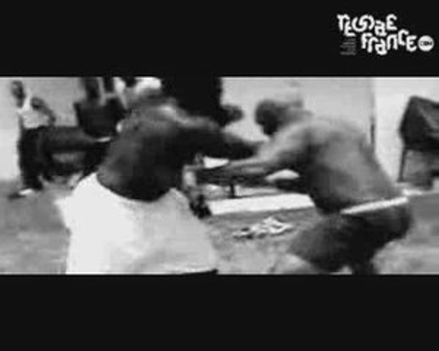 Video player   Krys   Vybz Kartel   Aidonia - Hustler