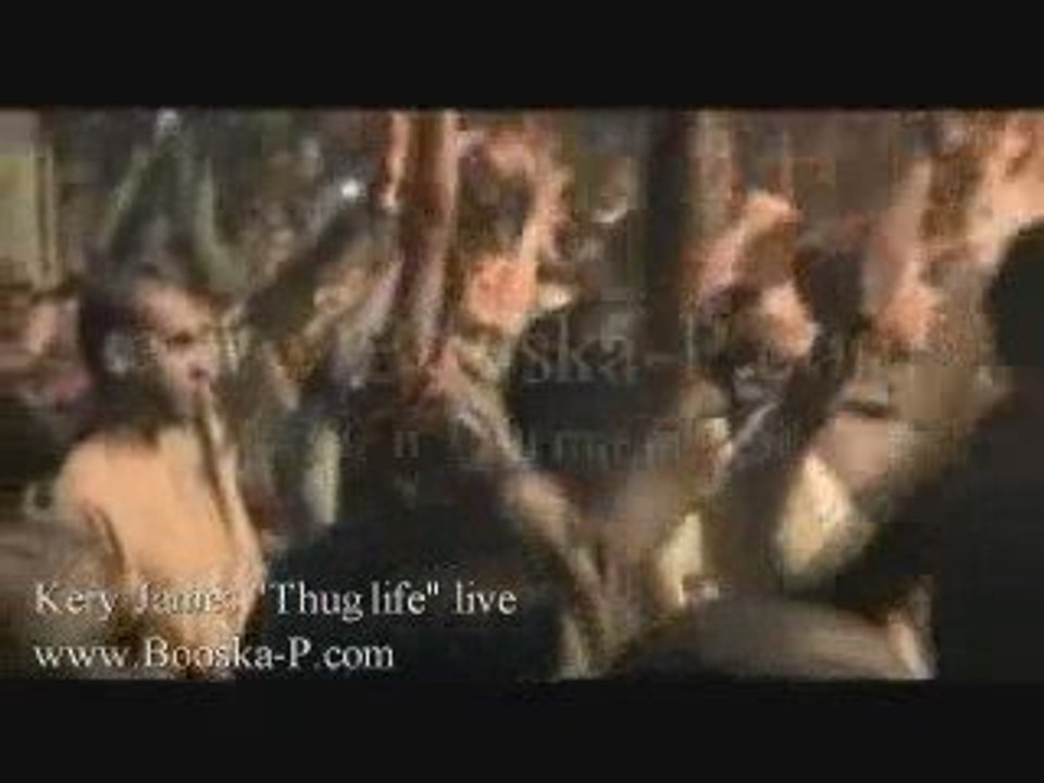 kery james chante thug life en concert