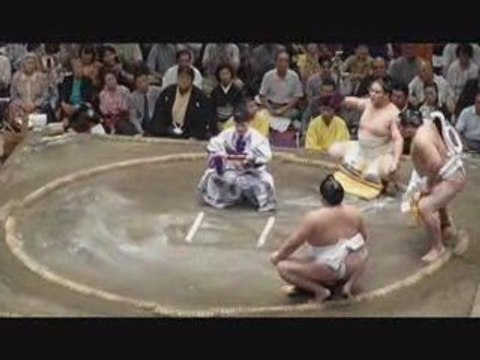 Aki Basho 1/3, le tournois automnal de Sumos à Tokyo