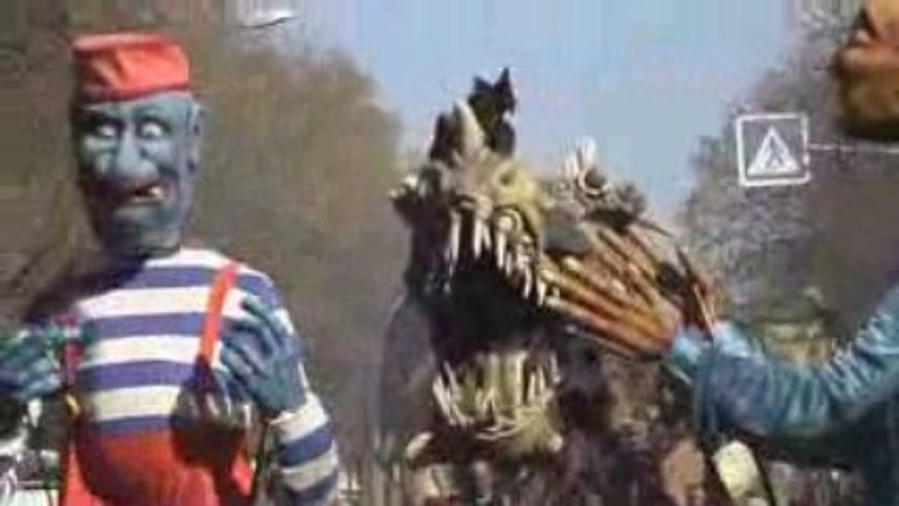 Carnaval Arles 2009 : Objectif Rue fait son carnaval