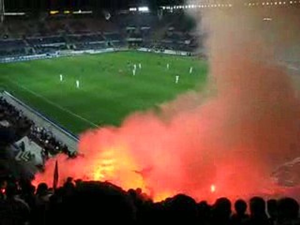 L2 : Strasbourg - Angers => Début de match tifo