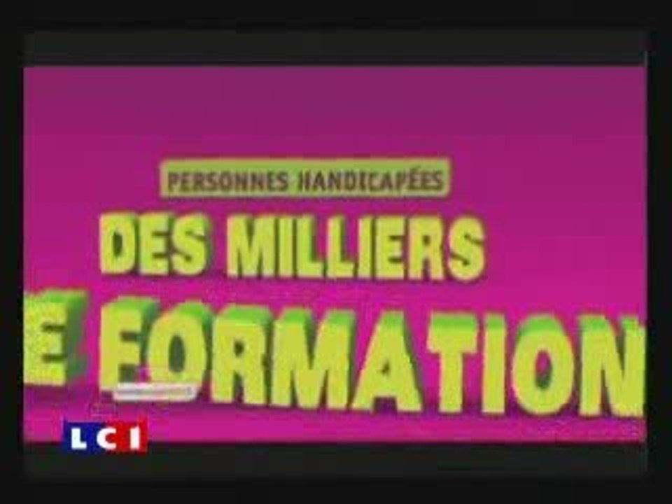 Pub Jamel joue de la guitare handicap