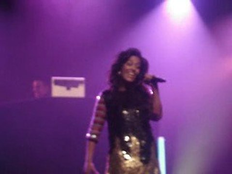 Amel Bent - Vivre ma vie