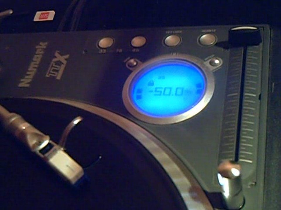 TURNTABLISM972 : son metalique avec le master tempo