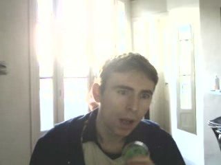 Wiwi égratigne "I feel you"