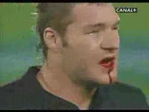 Chabal abbate l'All blacks Williams