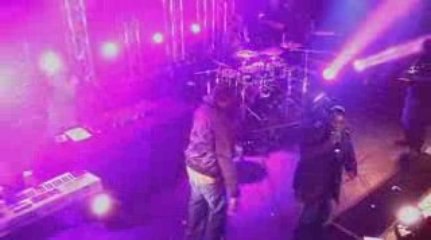 Akon { Beautiful } - Live on 4Music Album Chart Show [2009]