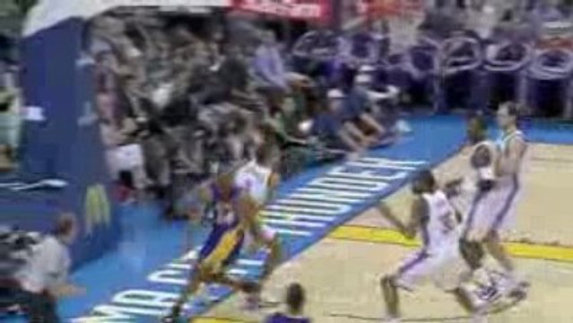 NBA Thabo Sefolosha Super Block to Kobe in the paint.