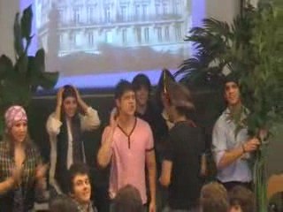 Passage en amphi 12