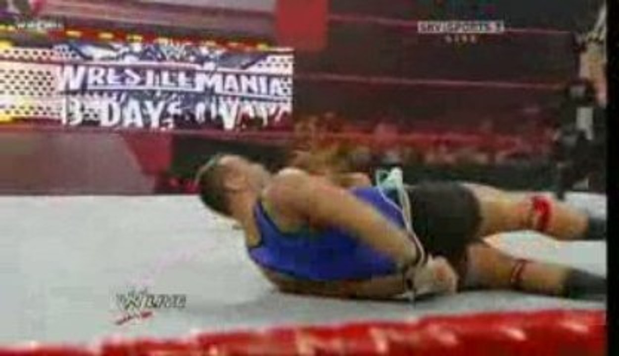 Santino Marella vs Mickie James RAW 3/23/09
