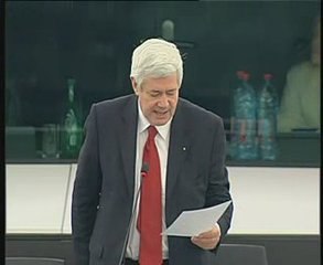 Bruno Gollnisch défend la liberté d'expression