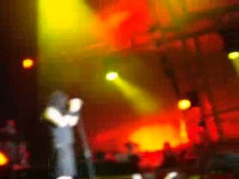 Korn - Falling Away From Me (Sunburst,Kuala Lumpur '09)