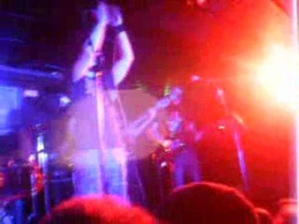 Blink Cover Show - What's my age again @ Paris Batofar