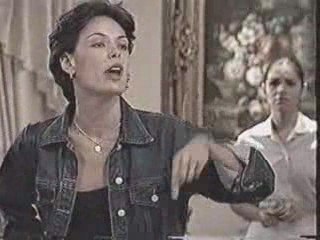 Por Amor (1997) - Branca briga com Milena