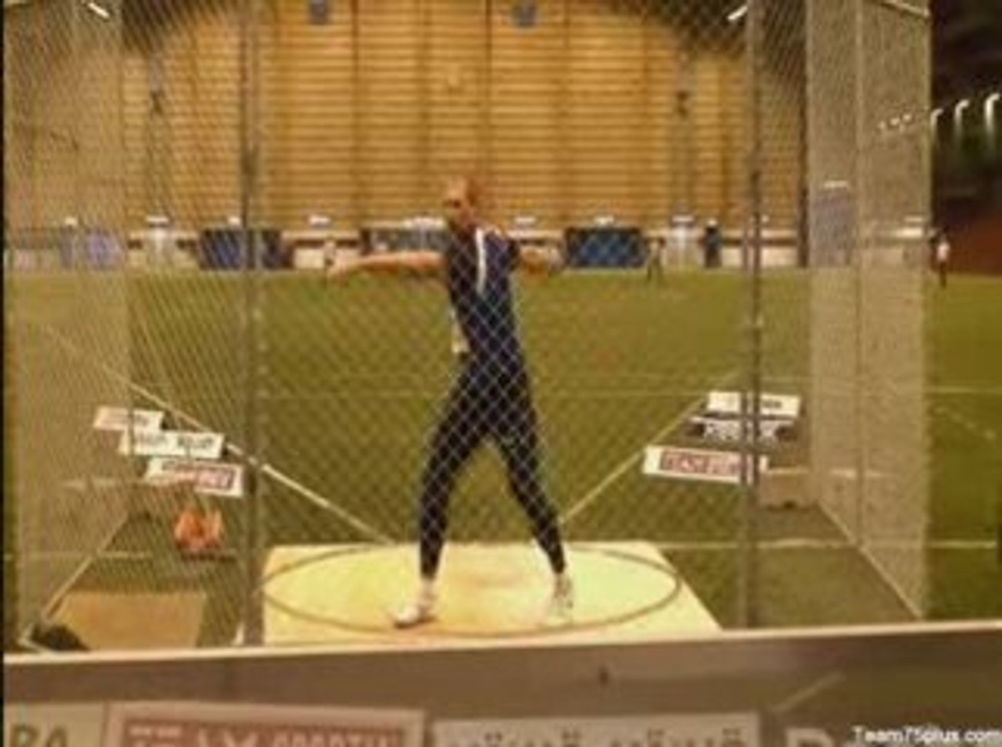 Athlé record du monde indoor lancer disque 69m51 Gerd Kanter - Vidéo  Dailymotion