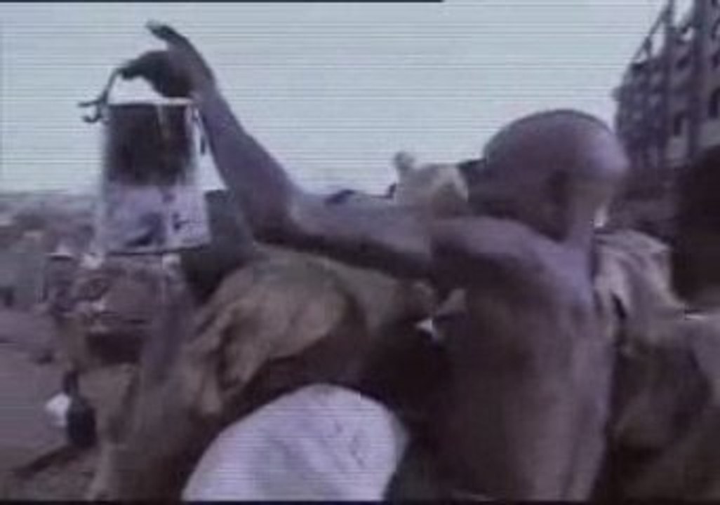 La fin de leur monde - i am -2006 - (clip hard.....)