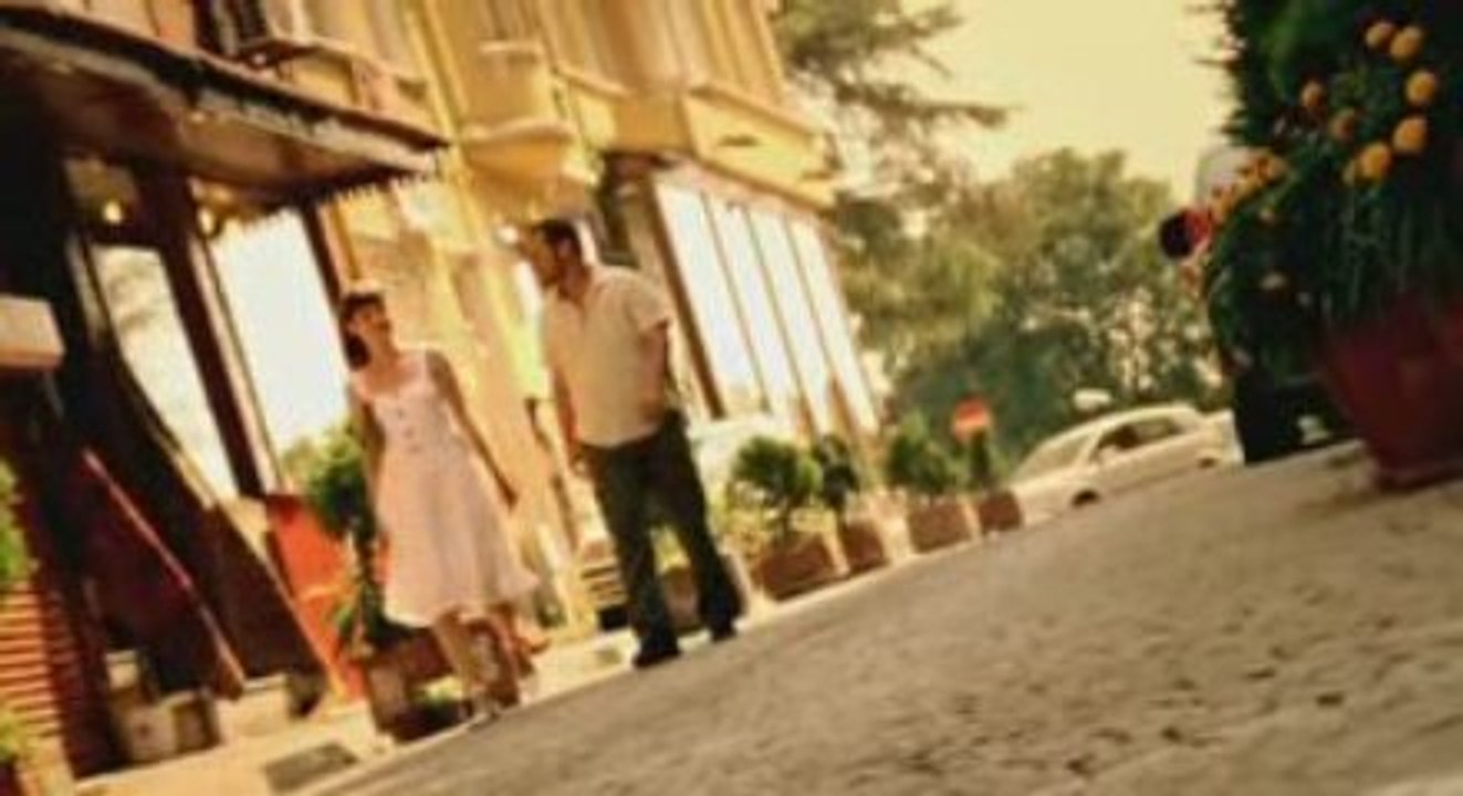 SEZEN AKSU - HERŞEYİ YAK  (O KADIN)