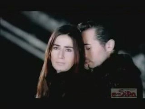 Yildiz Tilbe - Ummadigim Anda