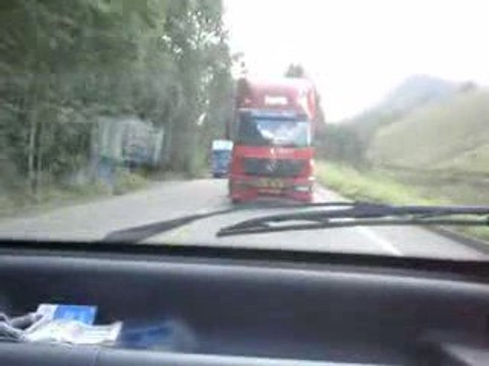 camion roule marche arriere