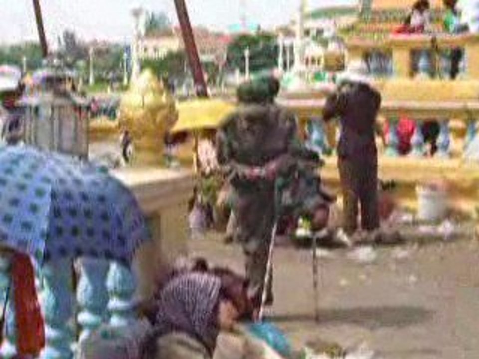 Cambodge 2009 - Le long des quais à Phnom Penh