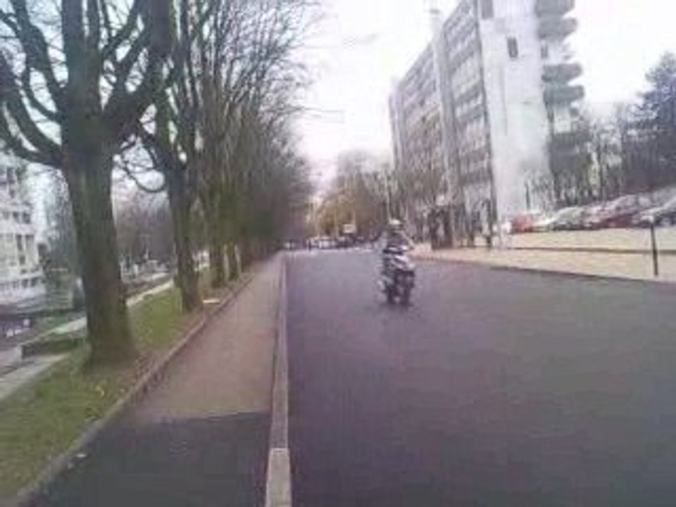 planoise en mode 85 yz a fc