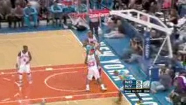 NBA James Posey picks Al Harrington's pocket and finishes on
