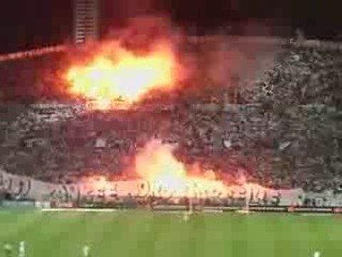 fumigenes et tifos OM !! A VOIR MONTAGE!!