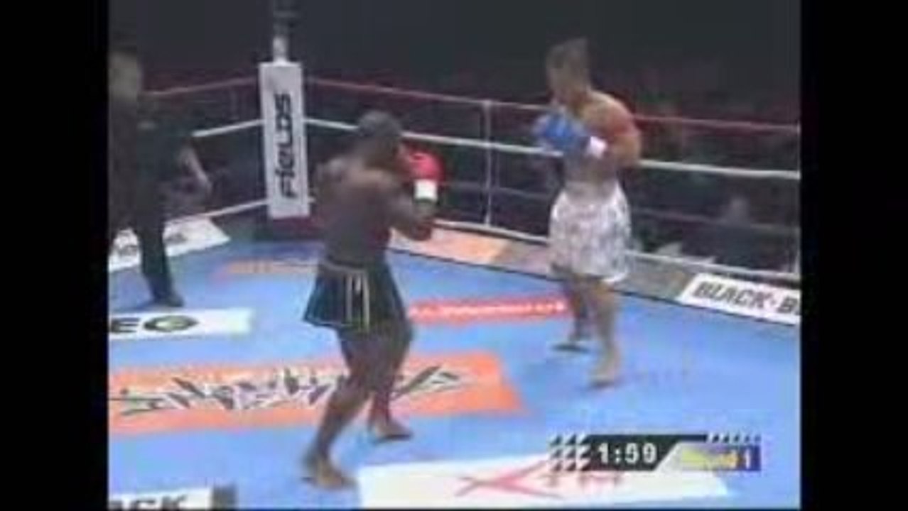 Melvin Manhoef VS Keijiro Maeda  k-1WGP Yokohama 2009