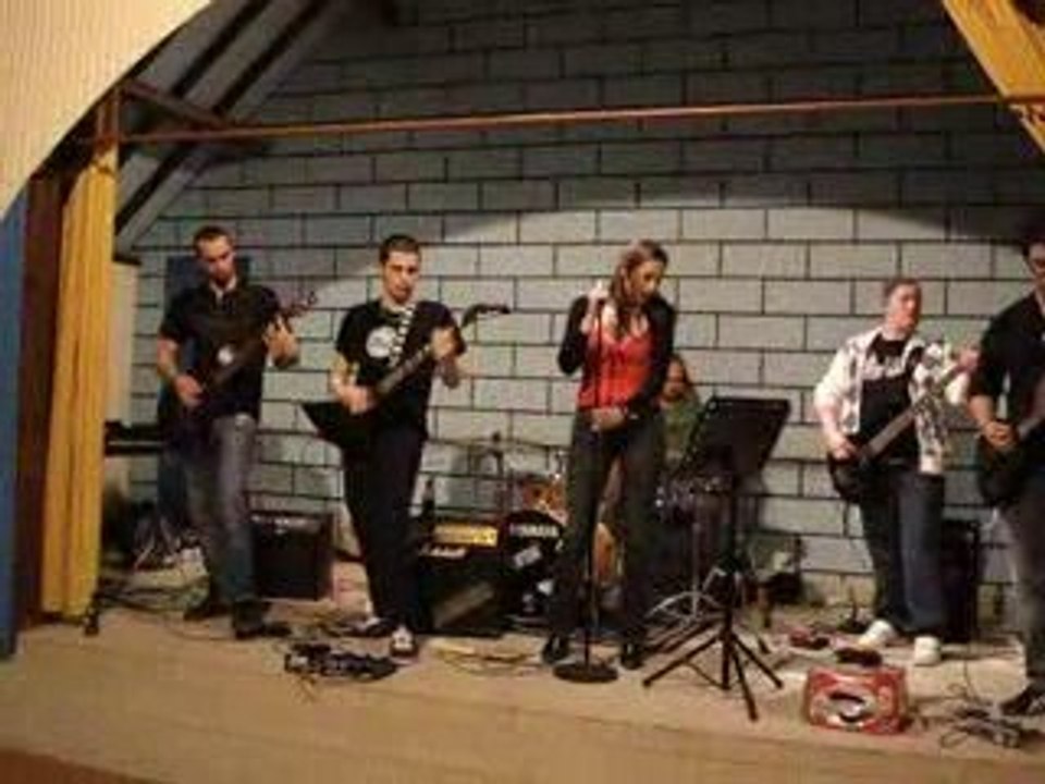 Nirvana  SMELL LIKE TEEN SPIRIT LIVE SOLO ROCK