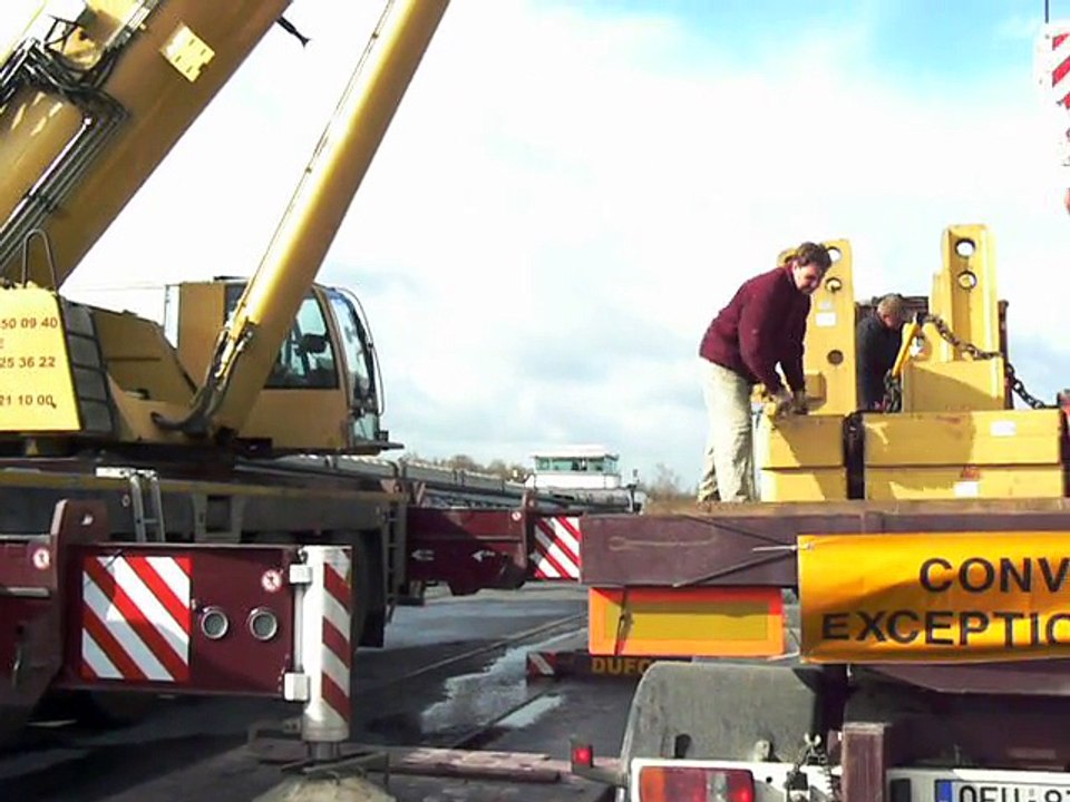 Demag AC 350 Dufour Video Cransite.com (08)