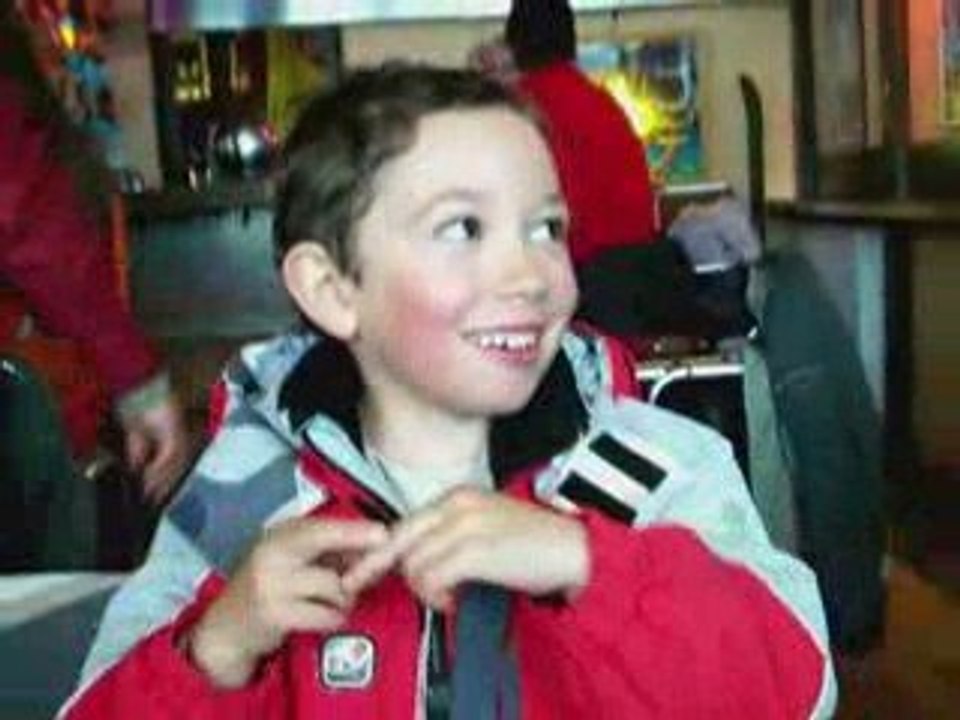 Jules apres le ski dans un bar de Gourette !