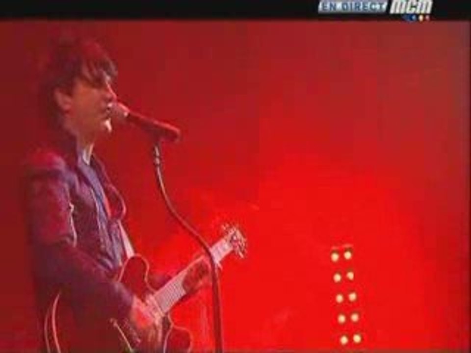 Indochine -Savoure le rouge (live)