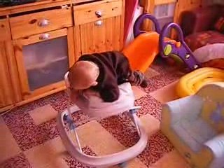 mes vrais pas de marche !!
