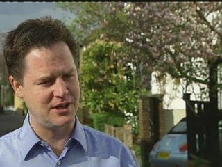 Smith Returns to Work After Expense Scandal