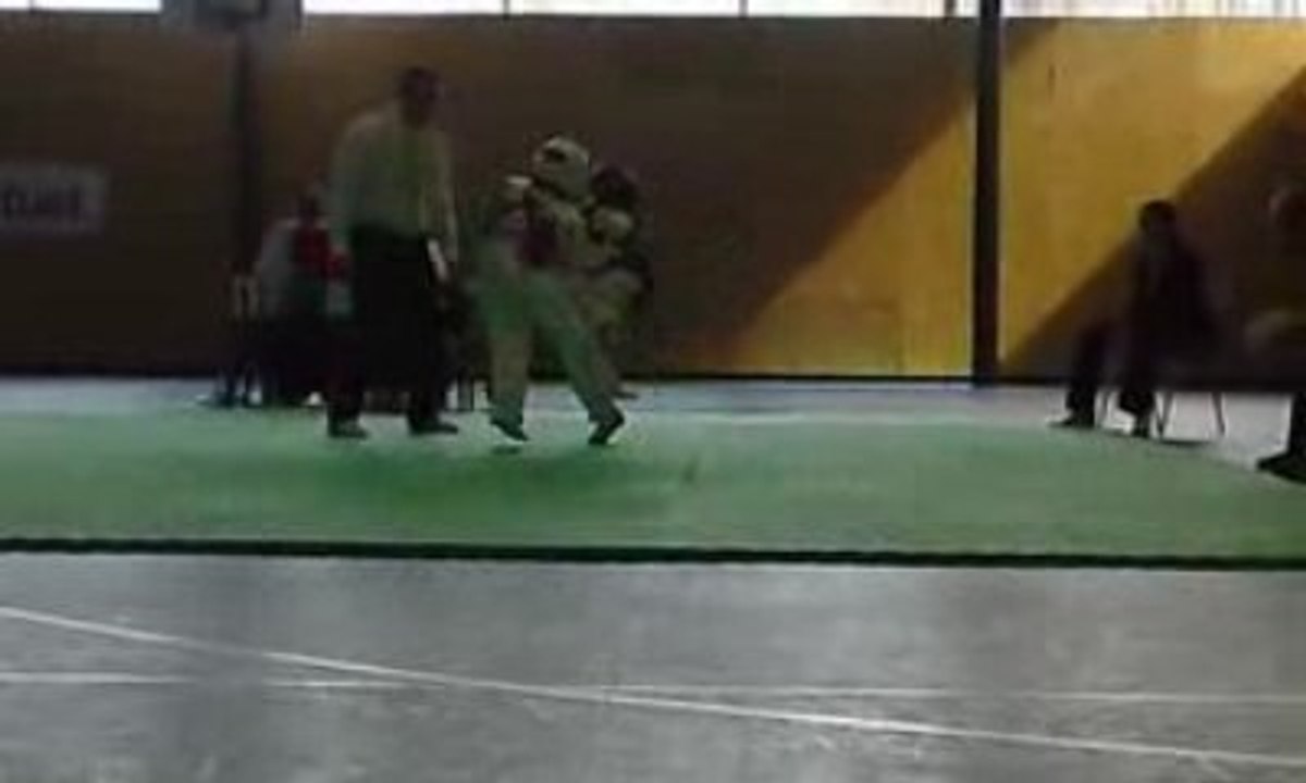 taekwondo coupe crédit mutuel benjamine -23kg