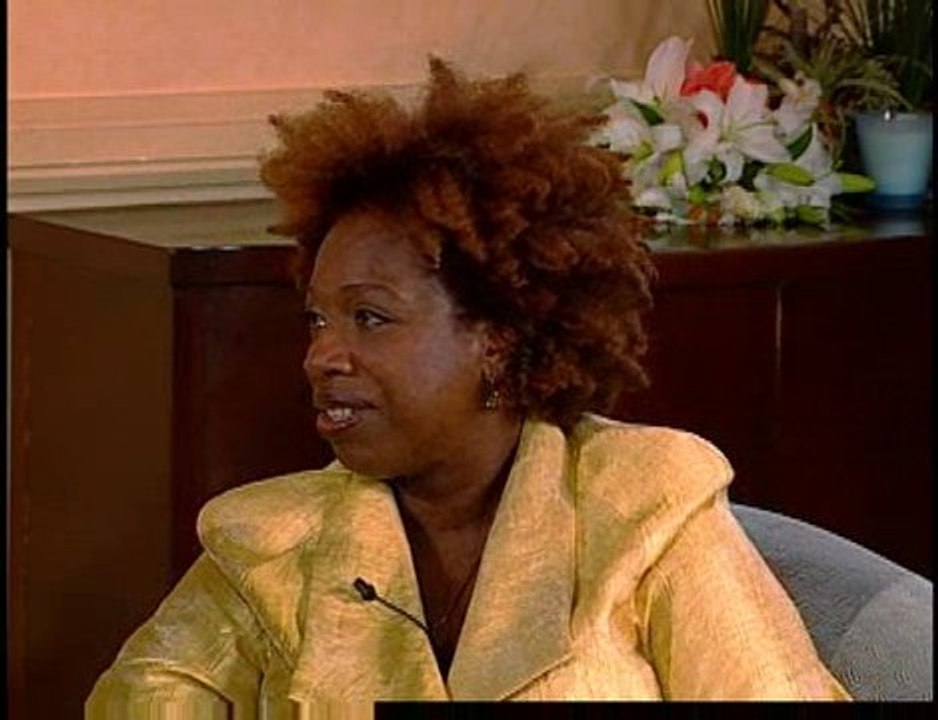 Ellie Drake w/ Law of Attraction Expert Lisa Nichols 1 of 3