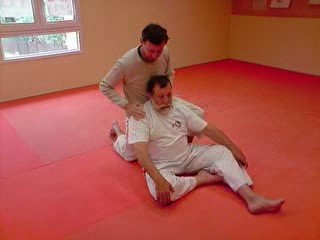 Etirement des méridiens Yin du bras