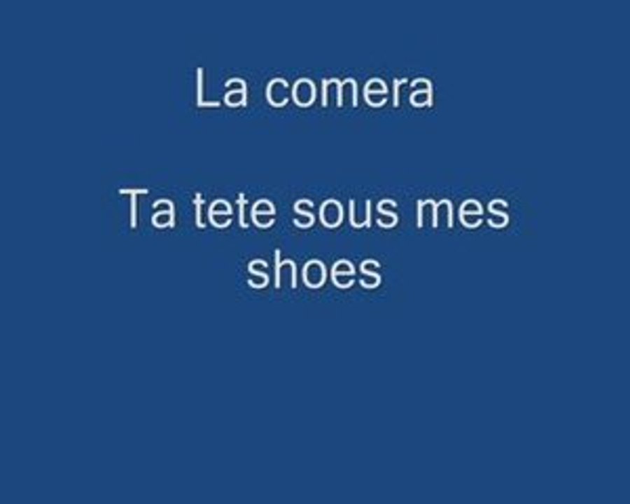 La comera ta tete sous mes shoes