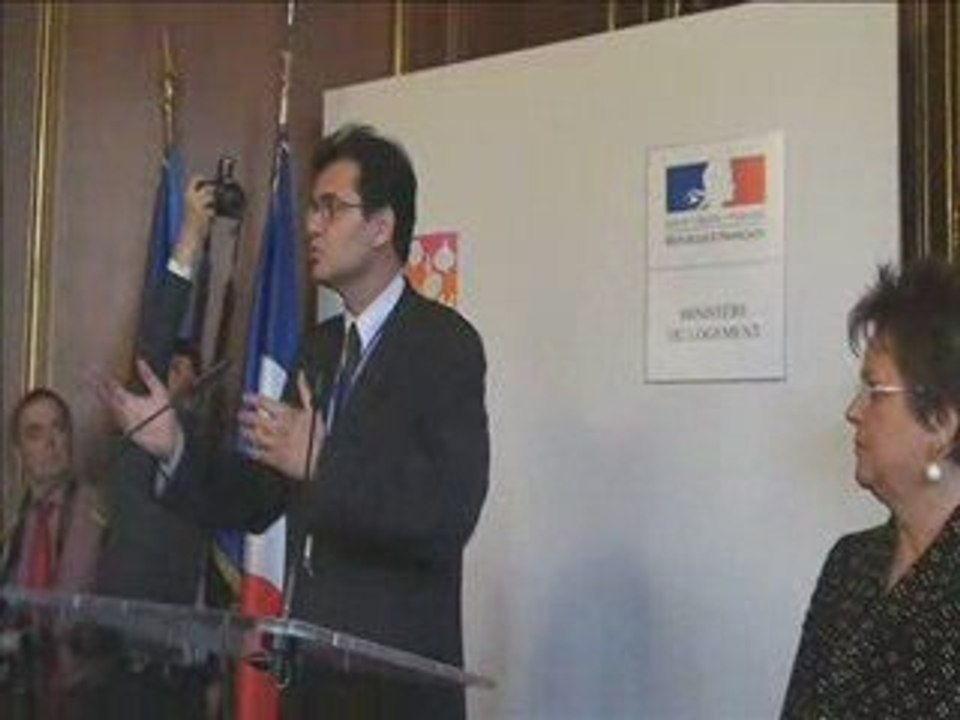 Anatase Périfan lance officiellement "Voisins solidaires"