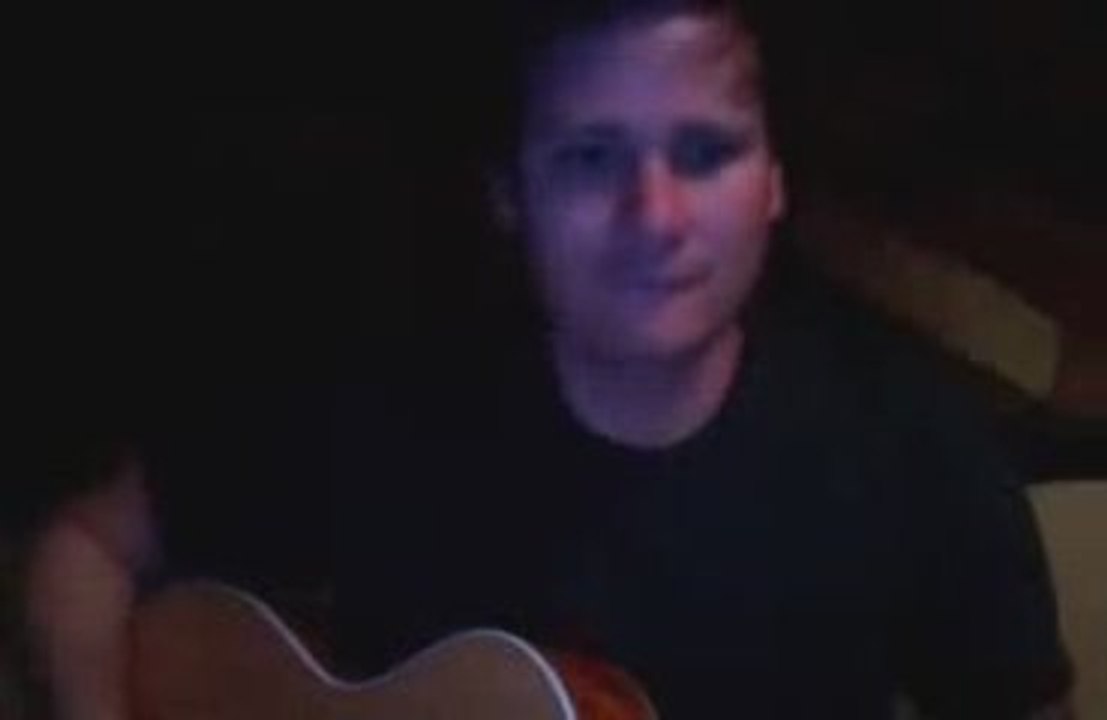 Tom Delonge - New Guitar Riff !!!! (for this Summer 2009)