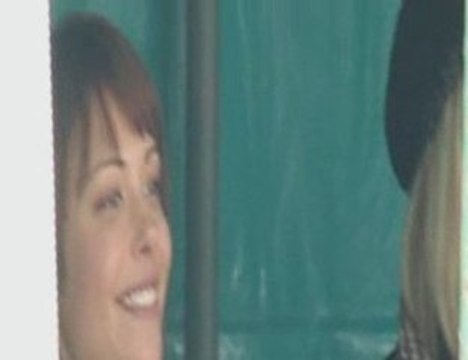 Dounia Coesens à Courtillers - Séance de dédicaces