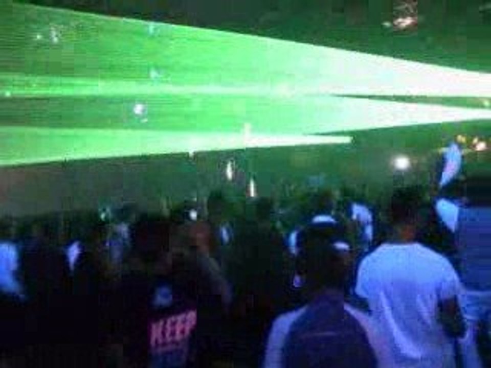 BASSLEADER 2009 DARK-E VS PLAYBOYZ