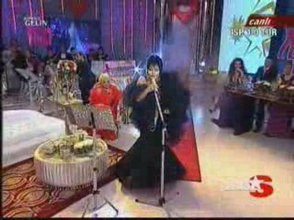 Bülent Ersoy - Senin Olmaya Geldim. Canli Performans