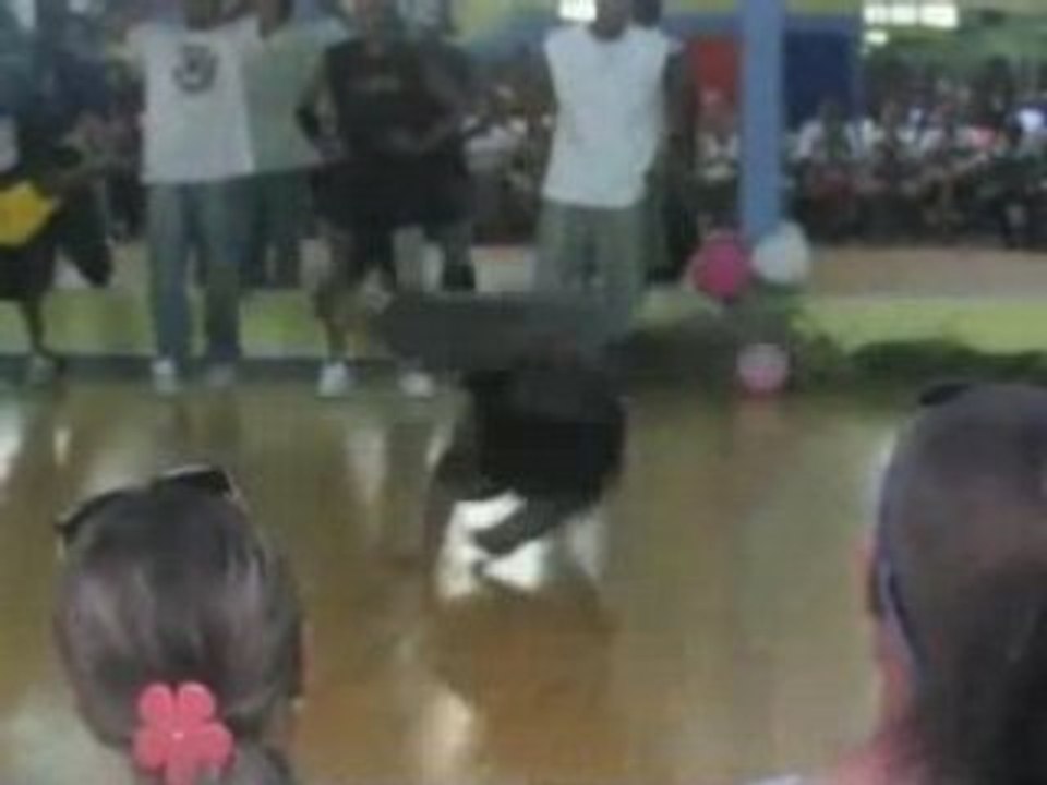 \break -taureb- a la salle