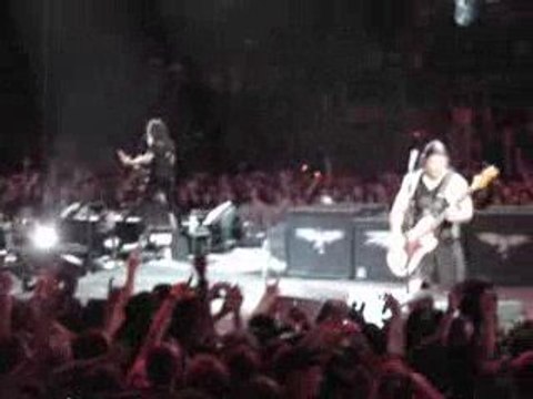 metallica creeping death live at the O2 londres 2 mars 09