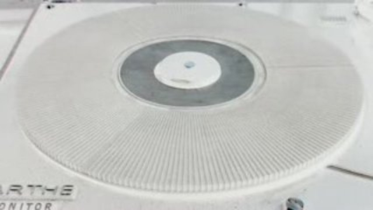 Music#1 (Couvert sur Platine)