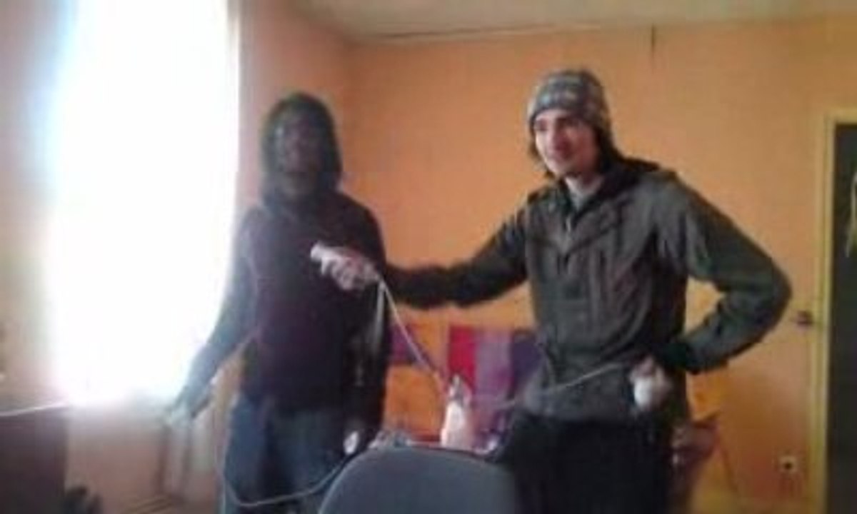 Lapin Crétin Show : Jéjé versus Chapo