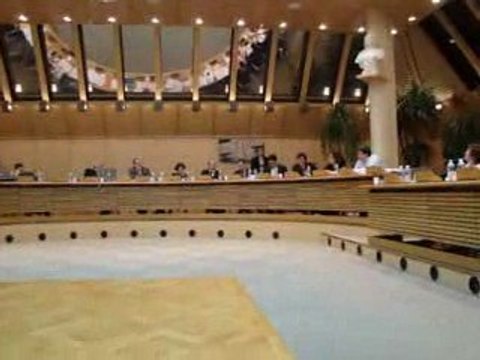 Ambiance en conseil municipal de Nanterre